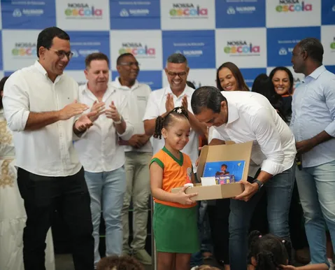 Salvador entrega 25,5 mil kits escolares a creches parceiras e projeta novas vagas