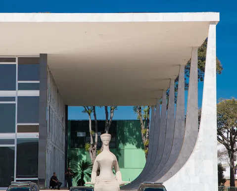 STF suspende julgamento para dispensa da escritura pública