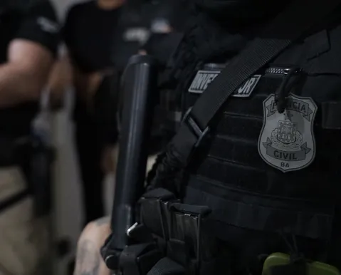 Suspeito de homicídio é preso após trocar tiros com policiais na Bahia - Imagem