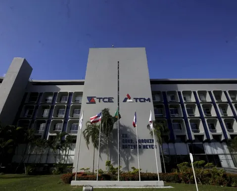 TCM-BA apura supostos contratos familiares de R$ 2,5 mi em prefeitura