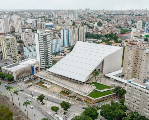 Teatro Castro Alves reabre após reforma e ganha padrão internacional