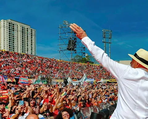 Todo mundo quer um “pedaço” de Lula no Nordeste