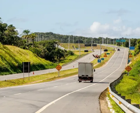 Trechos da BA-093 e BA-099 passam por novas interdições durante obras - Imagem