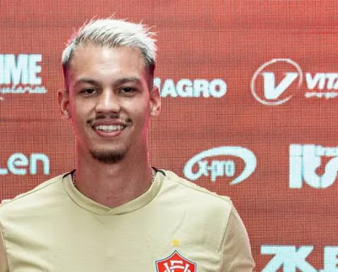 Vitória define destino de Zé Marcos após saída de clube nordestino - Imagem