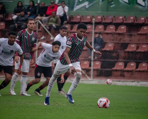 Vitória leva dois gols nos acréscimos e perde no Brasileiro Sub-17 - Imagem