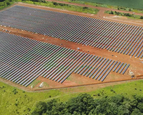 Vivo é acusada de “gato” de energia solar e pode pagar R$ 15 milhões