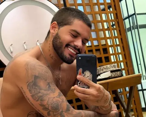 Zé Felipe desabafa sobre sexualidade: “Gay só por hobby”