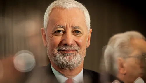 "A universidade tem de ser um lugar de experiência humana", diz António Novoa