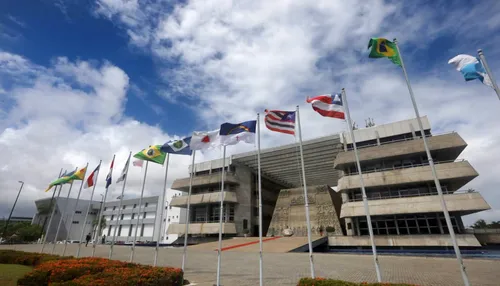 Alba reduz expediente de servidores por conta do jogo do Brasil