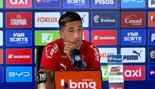 Após pedir para sair, Kike Olivera é relacionado pelo Bahia