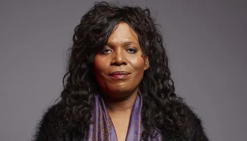 Atriz da Globo morre aos 49 anos e recebe homenagem do sindicato