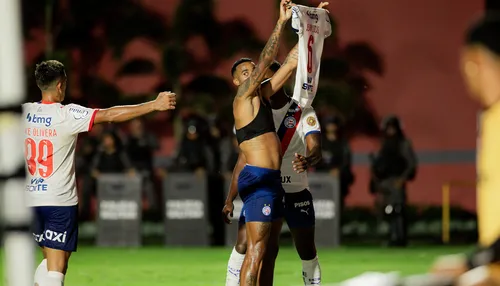 Bahia provoca Vitória após BaVi: "Tentaram, mas não rasgou"