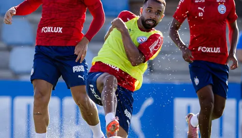 Caio Alexandre avança na recuperação e tem previsão de volta no Bahia