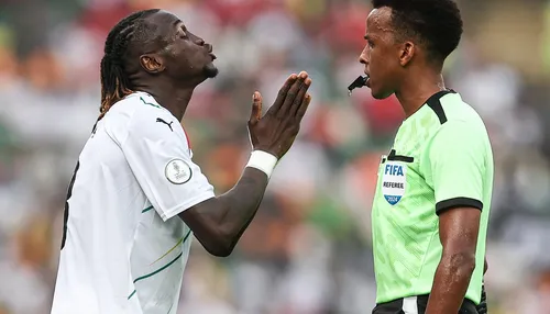 Casa Branca defende veto a árbitro e membros do Irã na Copa