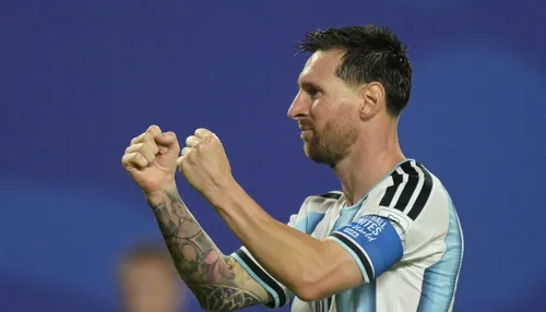 Com Messi e brasileiro na lista, veja hat-tricks em estreias de Copas