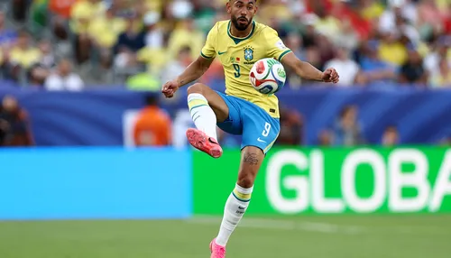 Cunha rebate repórter sobre Brasil na Copa do Mundo: "Não sou vidente"
