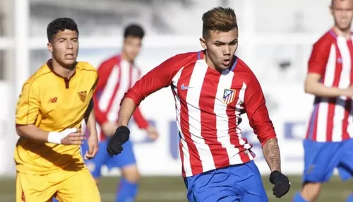 Ex-jogador do Atlético de Madrid pede rescisão de clube brasileiro
