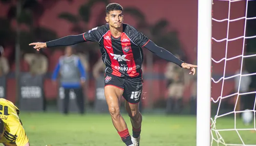 Fábio Mota destaca a importância da torcida para a compra de Renê