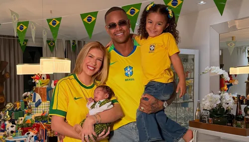 Filha de Léo Santana lança sua primeira música aos 4 anos