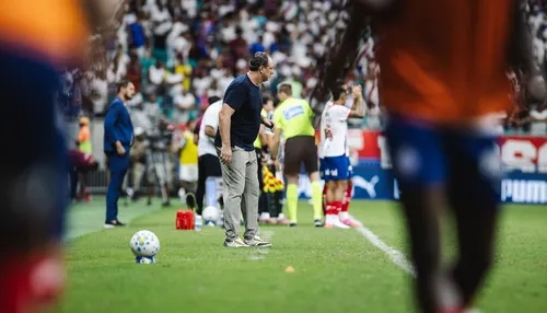 Fonte Nova rebate Ceni após criticas ao gramado e diz que Bahia apoia decisões