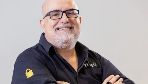 Leonardo Cardoso: "Um ataque a cabos submarinos de internet pode levar ao caos global"