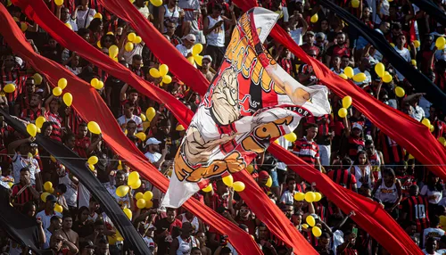 Mas já? Torcida do Vitória esgota ingressos para final do Nordestão