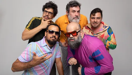 Mombojó faz show em Salvador nesta sexta com lançamento do álbum Solar
