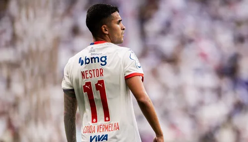 Nestor se irrita com empate do Bahia e cobra: “Tem que se sobressair”