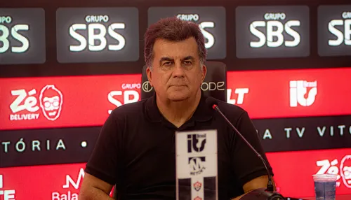 Presidente exalta vitória contra o Vasco e comenta mercado da bola