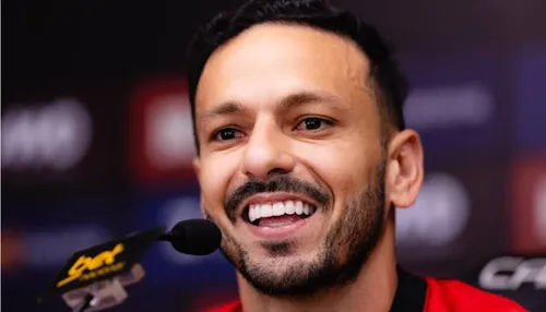 Reserva na Série B, ex-Bahia e Vitória é anunciado por time da Série A