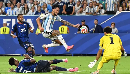 Scaloni desabafa após Argentina sofrer contra Cabo Verde