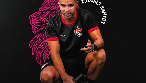 Vitória anuncia novo treinador em meio à pausa para Copa do Mundo