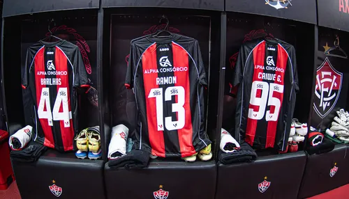 Vitória confirma marca própria nos uniformes e explica escolha