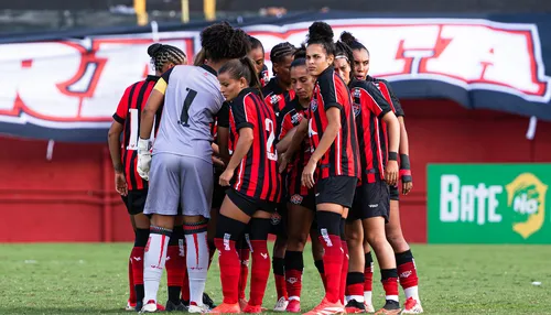 Vitória não depende só de si para evitar rebaixamento no Feminino
