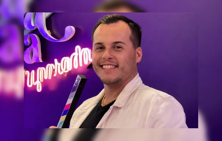 Ator entra em motel com dois homens e é encontrado morto horas depois