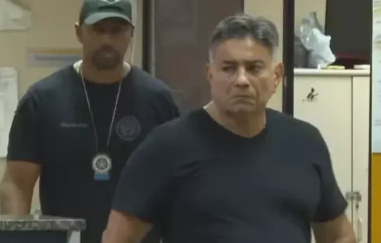Delegado aposentado da PF é preso por furto em supermercado