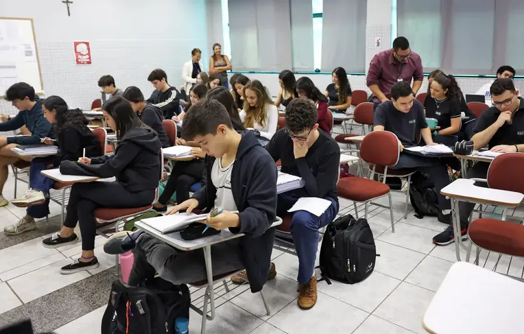 Estudantes do Prouni podem receber auxílio mensal de R$ 700