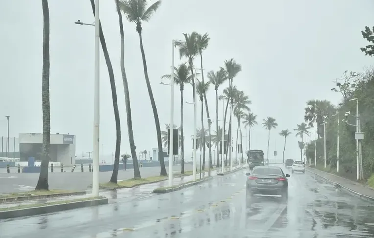 Frente fria deve deixar tempo instável em Salvador ao longo da semana