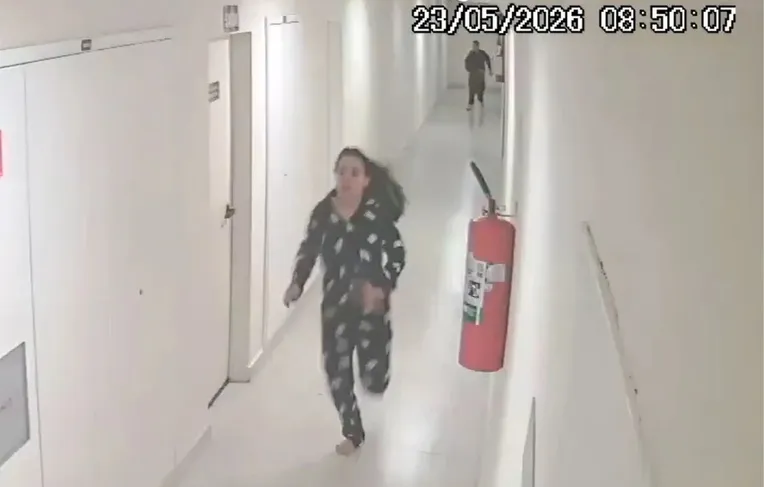 Homem invade condomínio e mulher evita estupro aplicando mata-leão