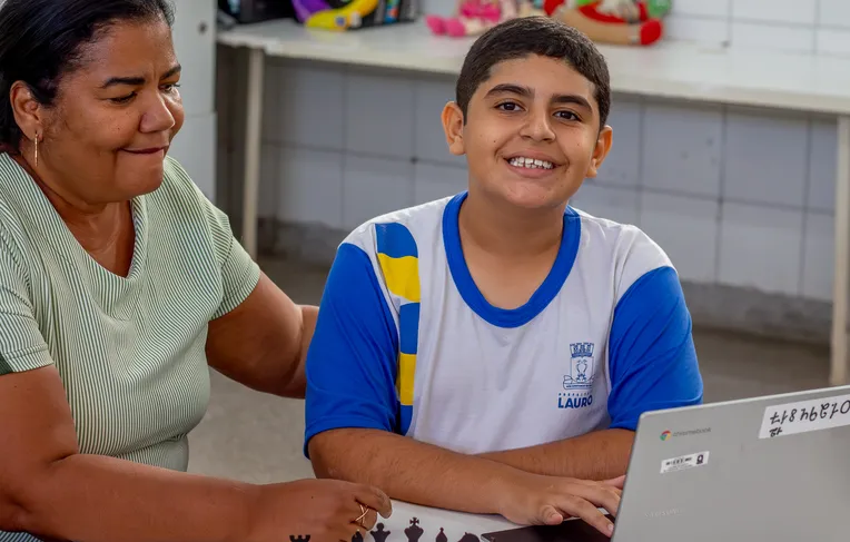 Lauro de Freitas amplia inclusão para estudantes com necessidades específicas