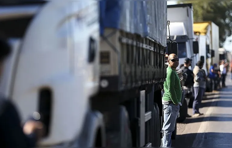 Piso do frete rodoviário de cargas passa a ter fiscalização mais rígida