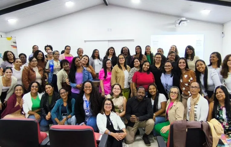 Projeto reúne educadores de Catu para discutir alfabetização