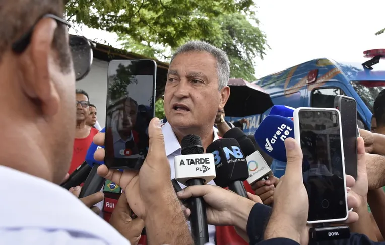 Wagner e Rui detonam EUA: "Não conseguem resolver o próprio problema"