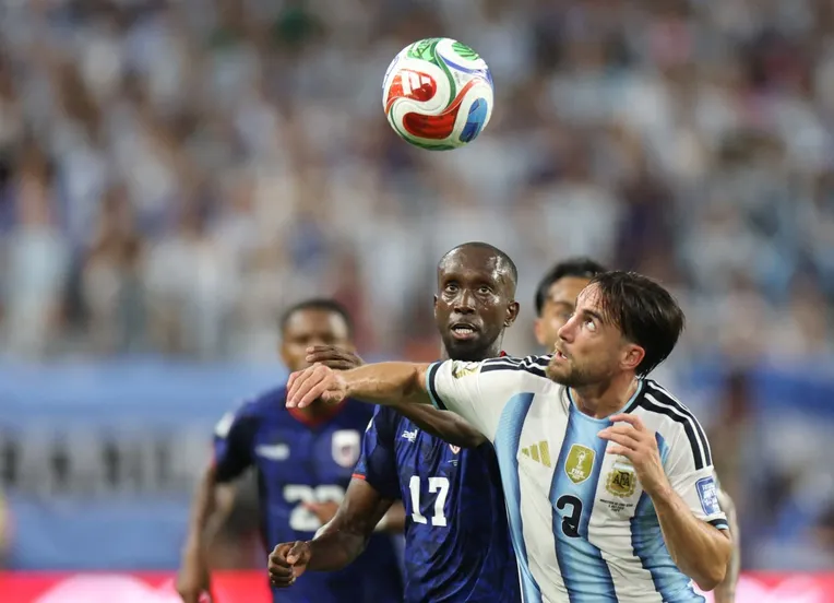 Messi x Vozinha: Argentina sofre contra Cabo Verde mas se classifica às oitavas