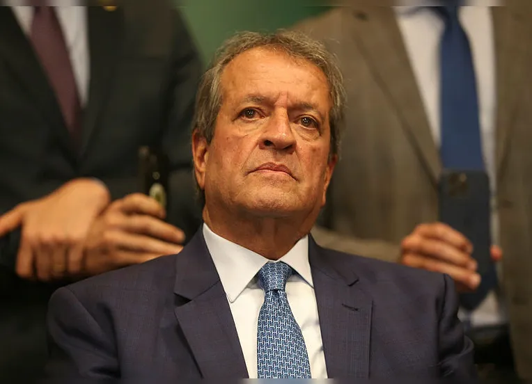 Costa Neto e Eduardo Cunha teriam movimentado emendas de líderes partidários