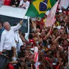 Margem de votos abre espaço para virada de Lula contra Flávio Bolsonaro