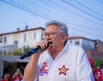 Caetano comanda carreata em apoio a Lula no último dia de campanha