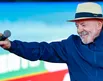 Lula provoca Flávio em reduto bolsonarista: "Quero manter o pai preso"