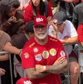Alexandre Frota, ex-aliado de Bolsonaro, chama atenção em caminhada de Lula em SP imagem