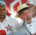 Antes de ato em Salvador, Lula critica sabatina no Jornal Nacional imagem